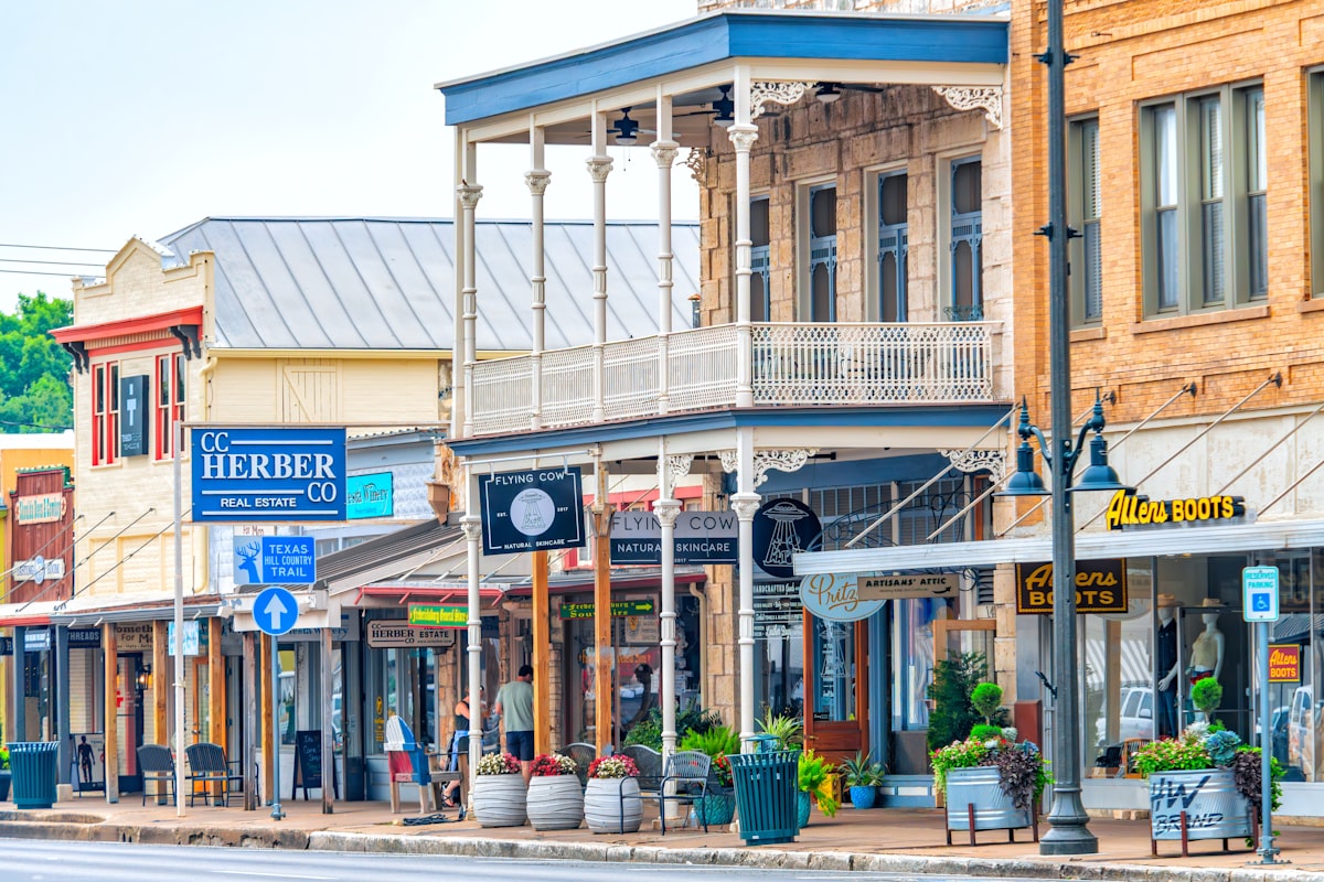 A Local's Guide to Mount Dora: The Most Charming Small Town in Central Florida