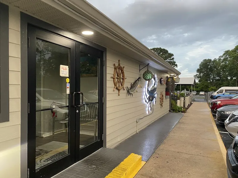 Cedar River Seafood Crystal River