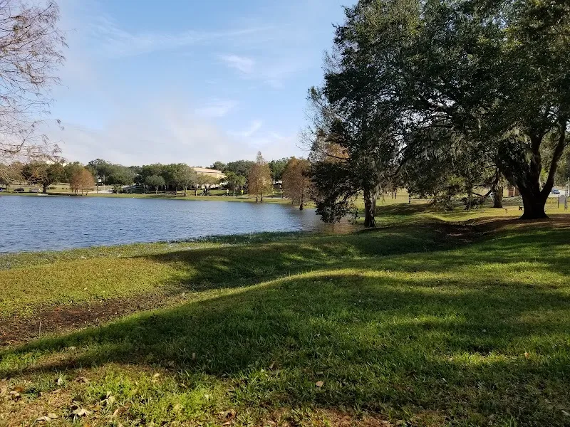 Center Lake Park