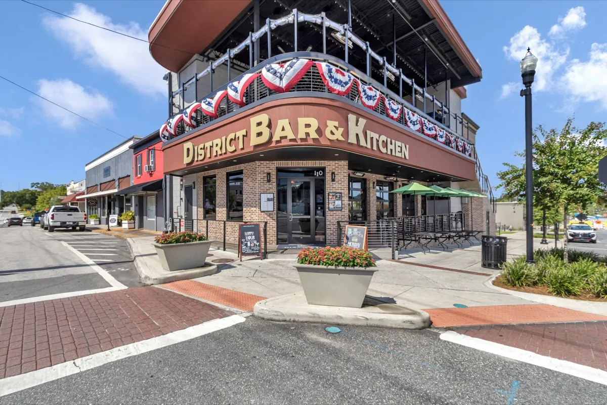District Bar & Kitchen