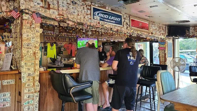 Manatee Campground Marina Pub