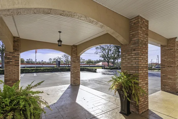 Merritt Funeral Home - Spring Hill Chapel