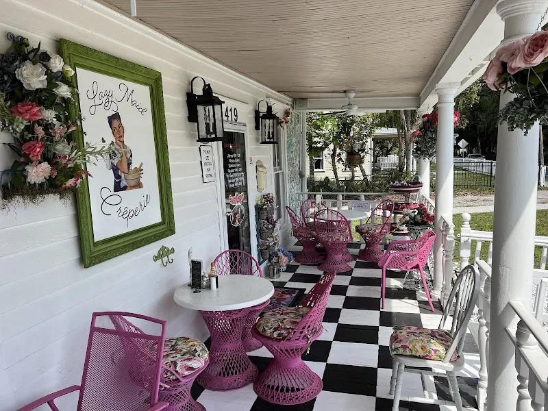 The Lazy Maid Crêperie